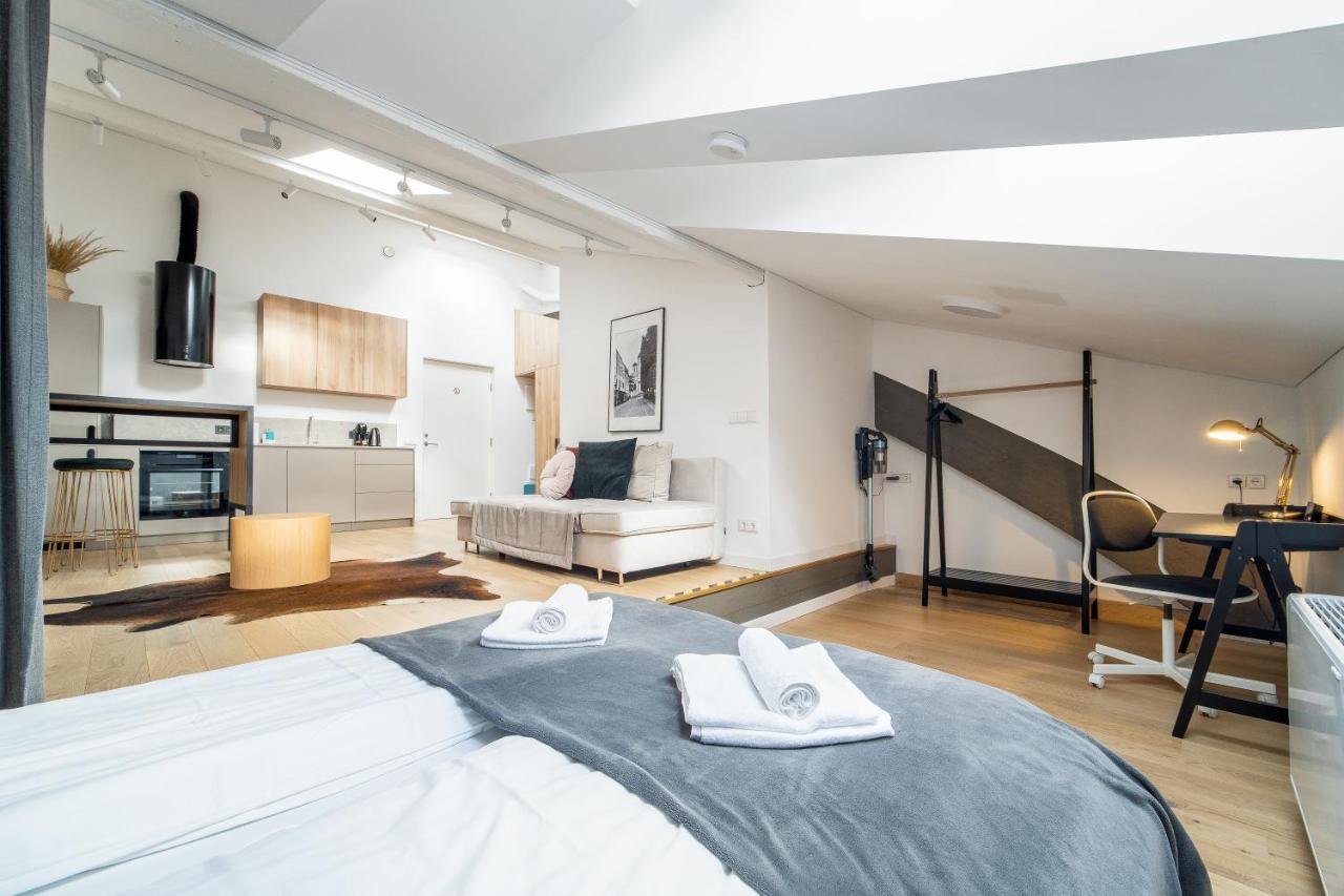 Owl Jazz Apartments - Luxury Apartments In The Heart Of The City คอนัส ภายนอก รูปภาพ