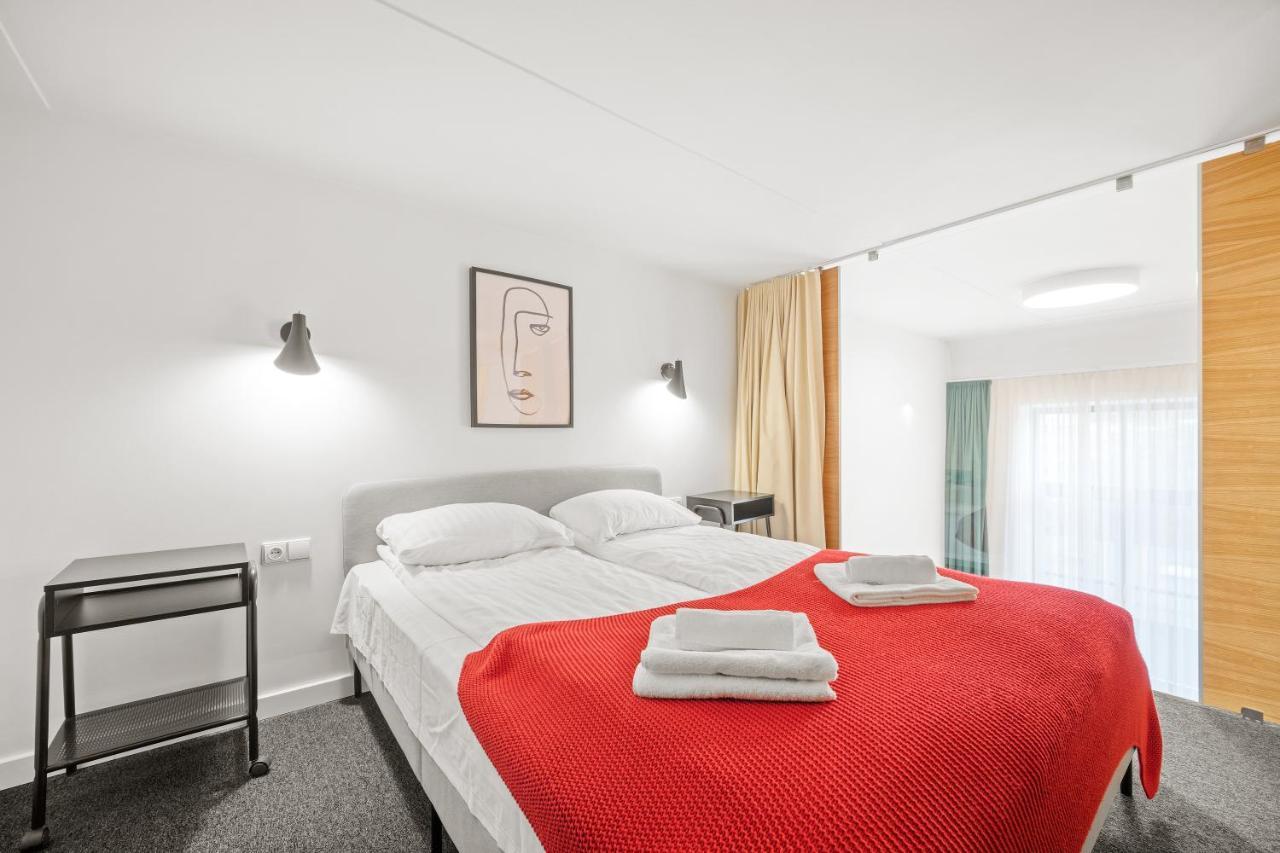 Owl Jazz Apartments - Luxury Apartments In The Heart Of The City คอนัส ภายนอก รูปภาพ